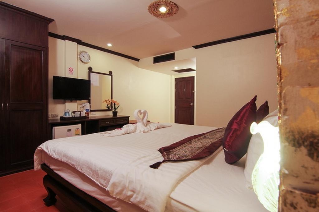 Pl Guesthouse Patong 외부 사진
